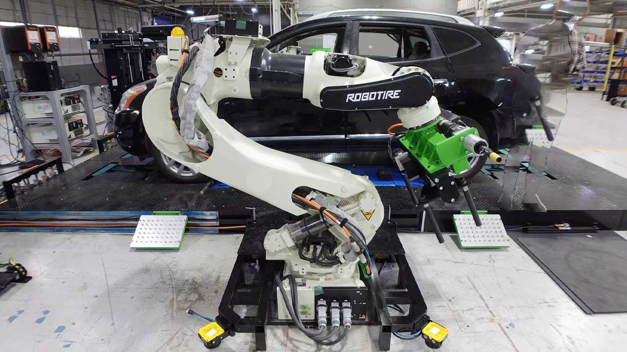 lastik değiştiren robot