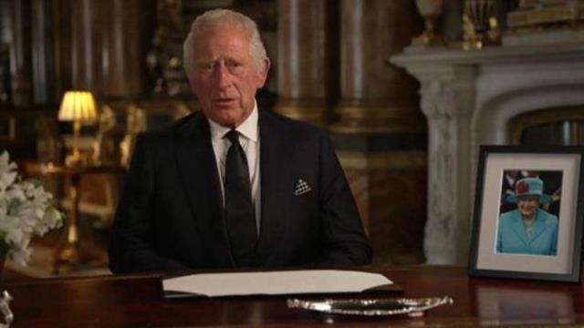 3. Charles'tan siyahi vatandaşa tartışma yaratan hareket! Irkçılıkla suçluyorlar