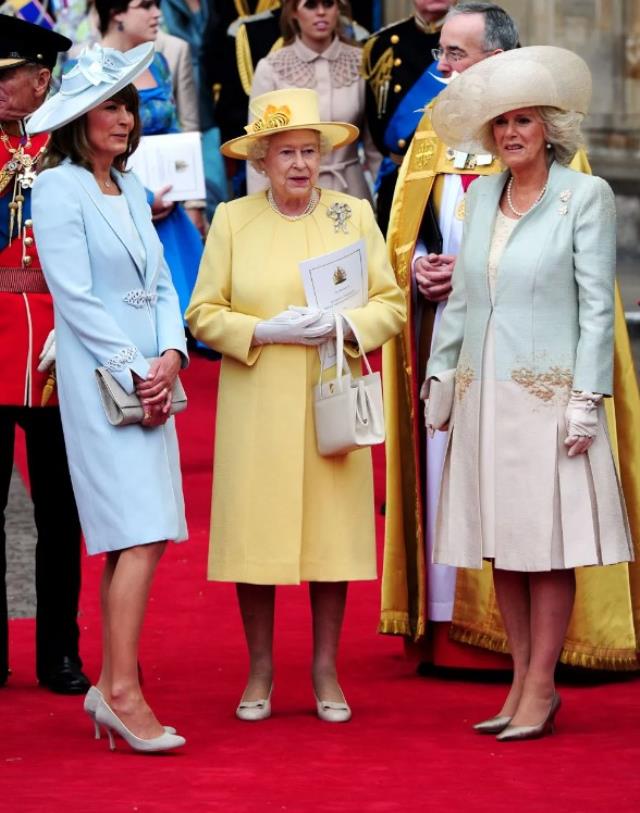 70 yıllık saltanatında taçları değil şapkaları dikkat çekti! İşte II. Elizabeth'in birbirinden ilginç şapkaları
