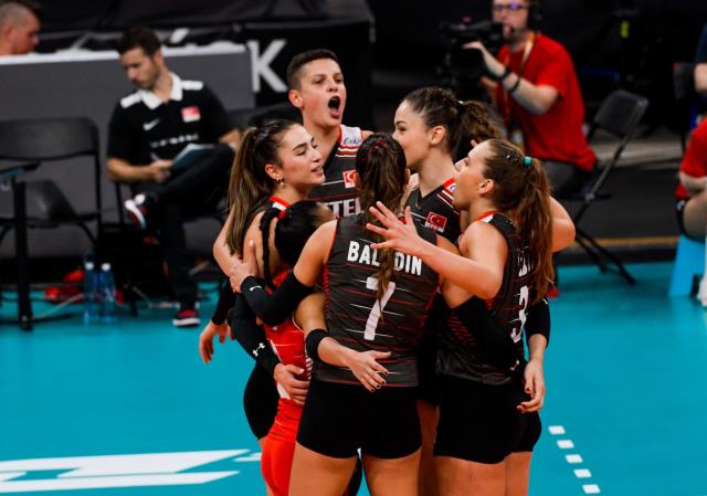 A Milli Kadın Voleybol Takımı, Dünya Şampiyonası'nda Güney Kore'yi yenerek turnuvada ilk galibiyeti aldı