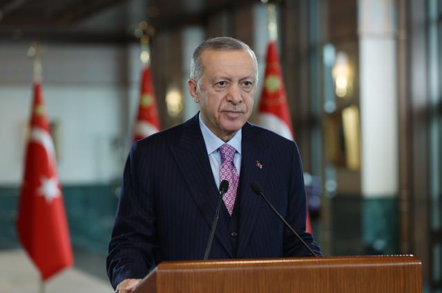 Açılıştaki gösteriye hayran kalan Cumhurbaşkanı Erdoğan, Bakan Karaismailoğlu'na talimat verdi