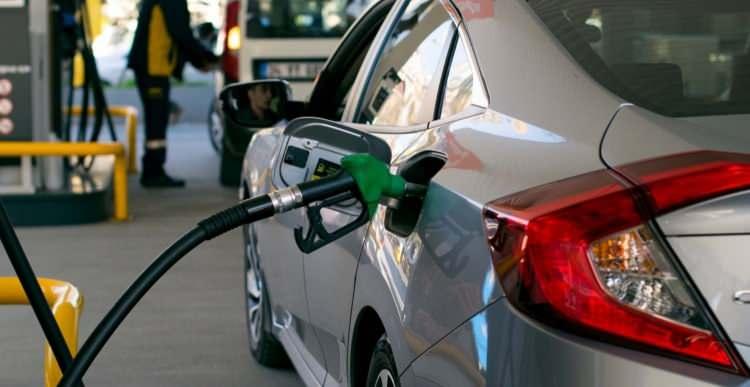 <p>Brent petrol fiyatları ve dövizdeki değişikliklerle birlikte vatandaşlar <strong>benzin ve motorin fiyatları</strong>nı takibe devam ediyor.<br />
 </p>
