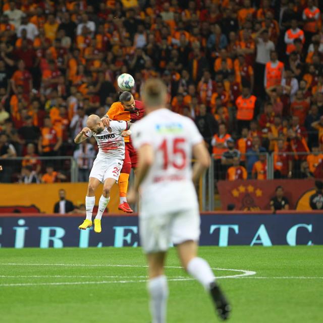 Aslan son dakikada hayata döndü! Galatasaray, sahasında Gaziantep FK'yi 2-1 yendi