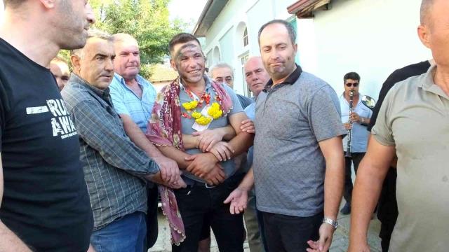 Balıkesir'de damada Çin işkencesi! Yapmadıklarını bırakmadılar