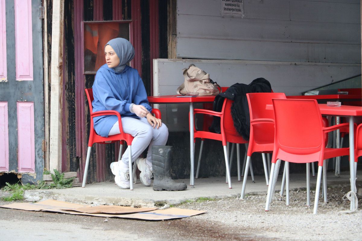 Bartın daki patlamadan kurtulan madencinin eşi: Arkadaşlarını düşünüyor #1