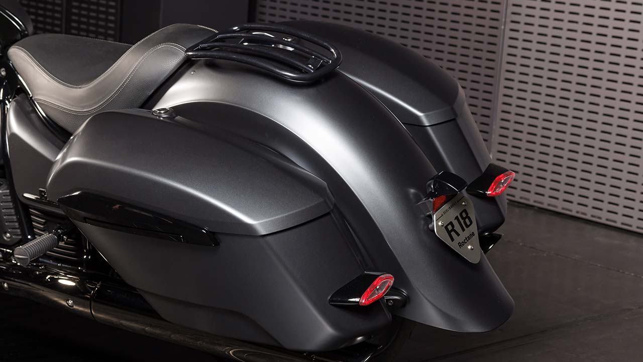 bmw r 18 roctane