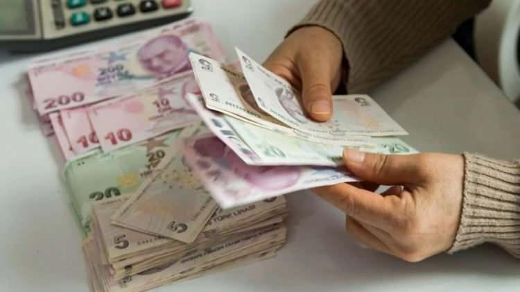 <p>Yüksek Mahkeme; emeklilik sebebiyle işten ayrılan çalışanın tekrar aynı işyerinde çalışmaya başlaması halinde, emekli olunan tarihte kıdem tazminatı ödendiği için çalıştığı 2. dönem için kıdem tazminatı ödenmemesi gerektiğine hükmetti. </p>
