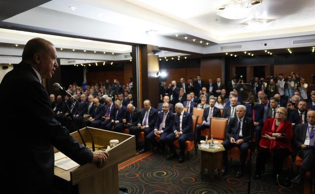 Cumhurbaşkanı Erdoğan, Bosna Hersek'te gelen şikayet üzerine Ziraat Bankası Genel Müdürü'ne talimatı verdi