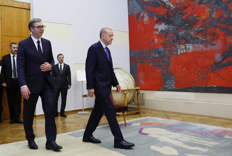 <p>Cumhurbaşkanı Recep Tayyip Erdoğan, Sırbistan Cumhurbaşkanı Aleksandar Vucic ile baş başa görüşme gerçekleştirdi. </p>
