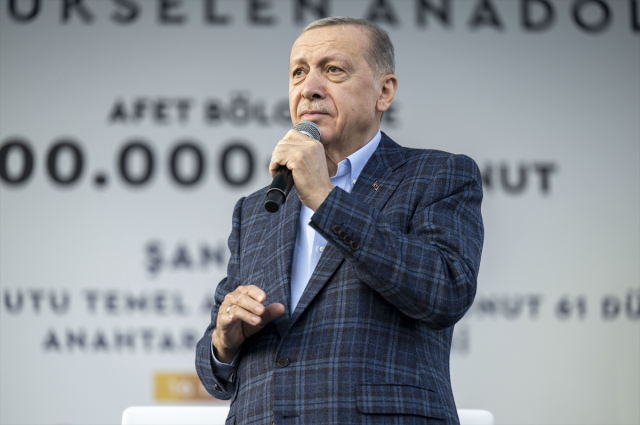 Cumhurbaşkanı Erdoğan'dan Şanlıurfa'da muhalefete sert eleştiri: Seçim kirli pazarlıklarla kazanılmıyor
