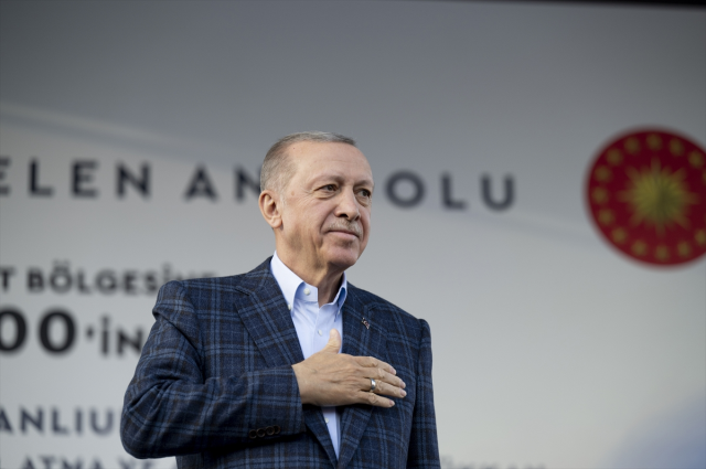 Cumhurbaşkanı Erdoğan'dan Şanlıurfa'da muhalefete sert eleştiri: Seçim kirli pazarlıklarla kazanılmıyor