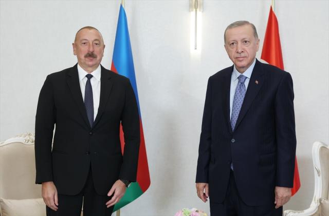 Cumhurbaşkanı Erdoğan'ın ilk görüşmesi Azerbaycan Cumhurbaşkanı Aliyev ile oldu