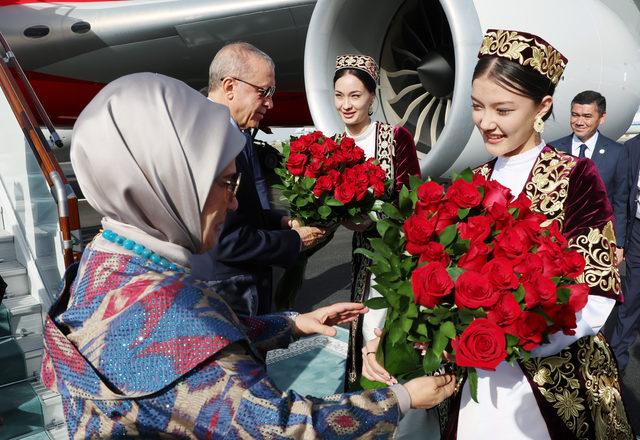 AA-20220915-28903736-28903729-CUMHURBASKANI_ERDOGAN_OZBEKISTANA_GELDI