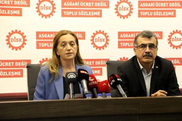 DİSK Başkanı Çerkezoğlu: Asgari ücret yılda 4 kez güncellenmeli DİSK Başkanı Çerkezoğlu: Asgari ücret yılda 4 kez güncellenmeli