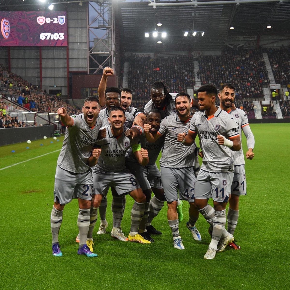 Emre Belözoğlu ndan Avrupa ya harika başlangıç #1