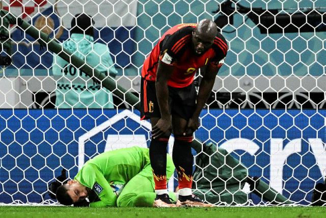 En güzel duyguların katilisin Lukaku! Boş kaleye kaçırdığı goller yüzünden 'Altın jenerasyon' havlu attı