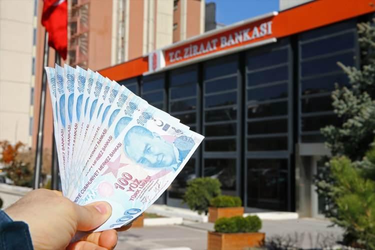 <p>Kimi bankalar hiçbir ek koşul olmadan, kimileri de maaş taşıma ya da ek ürün kullanma koşullarıyla yüksek ödeme yapıyor.</p>
