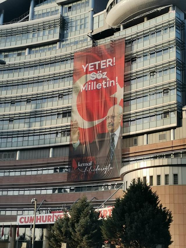 Erdoğan'dan CHP Genel Merkezi'ne 'Yeter söz milletindir' pankartı asılmasına tepki gösterdi