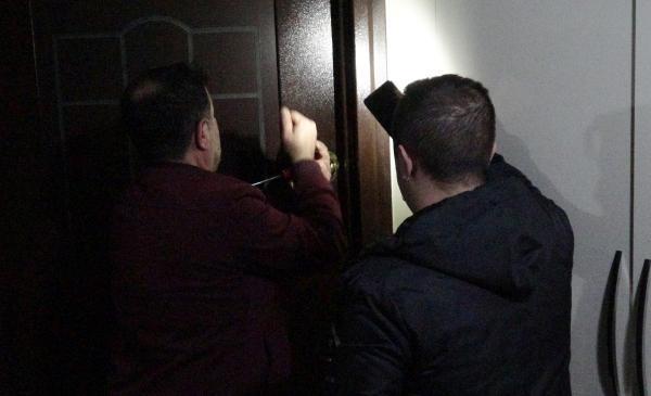 3 gün 3 gece uyuyan kadının evine polis, çilingirle girdi