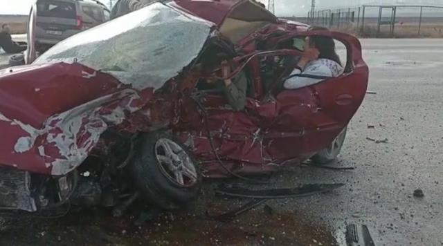 Eskişehir'de korkunç kaza: Polis memuru ile oğlu yaşamını yitirdi