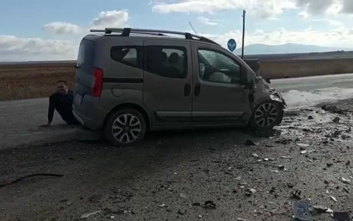 Eskişehir deki kaza, polis baba ve oğlunu hayattan kopardı #1