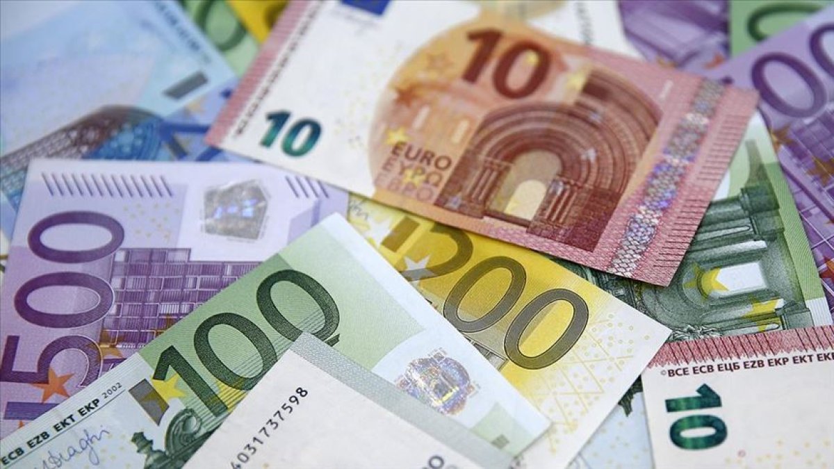 Euro Bölgesi ikinci çeyrekte yüzde 0,8 büyüdü #1