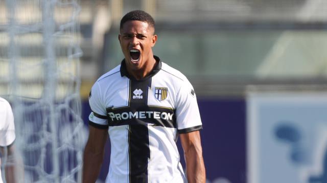 Fenerbahçe, Jayden Oosterwolde transferini bitirdi! Ödenecek para dudak uçuklatıyor