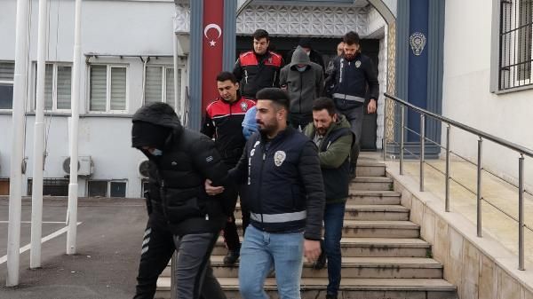 Fuhuş baskınında ilginç detay! İlişkiye zorlanan Rus kadının mesleği herkesi şaşırttı