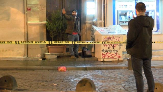 Galata Kulesi yakınında hareketli anlar! Vatandaşlar can havliyle cadde boyunca kaçtı
