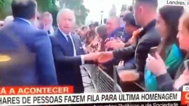 İngiltere'nin yeni kralına ırkçılık suçlaması! Siyahi vatandaşa arkasını döndü İngiltere'nin yeni kralına ırkçılık suçlaması! Siyahi vatandaşa arkasını döndü