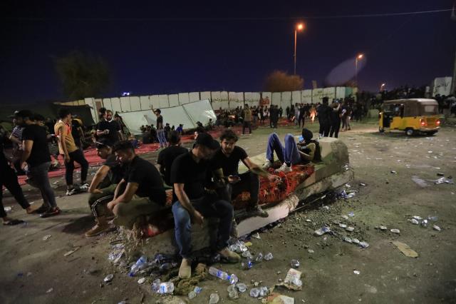 Irak'ta 2 gündür devam eden karışık Şii liderin yaptığı çağrıyla sona erdi