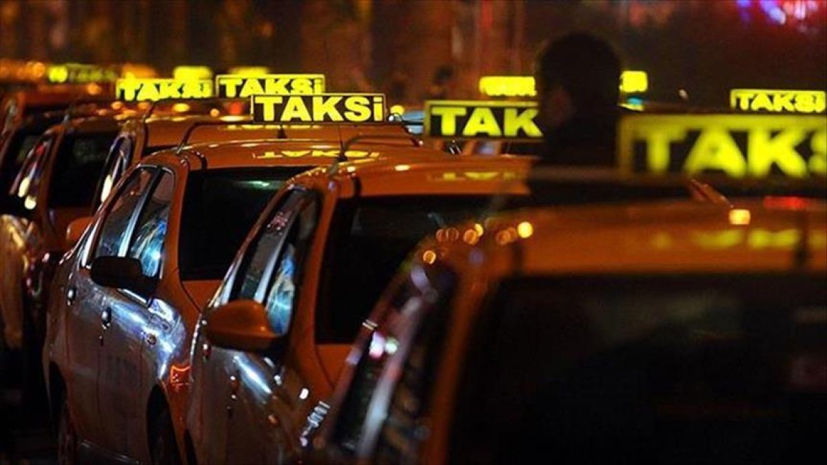 İstanbul da turistten fazla ücret alan taksicinin ruhsatı askıya alındı #1
