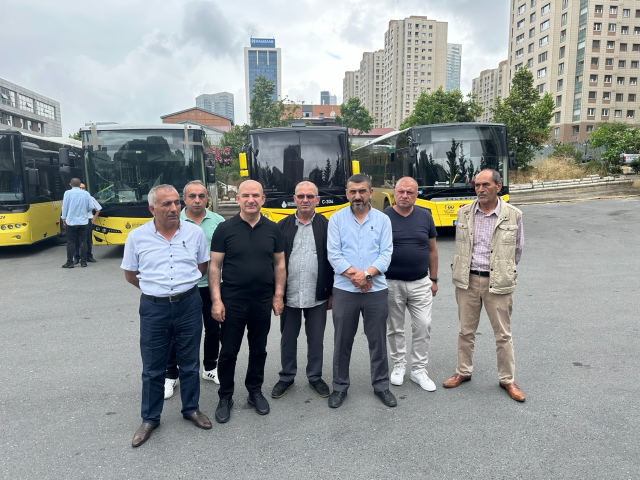 Özel Halk Otobüsü sahiplerinden İBB'ye tepki: Alacaklarımızı 4 yıldır alamıyoruz Özel Halk Otobüsü sahiplerinden İBB'ye tepki: Alacaklarımızı 4 yıldır alamıyoruz