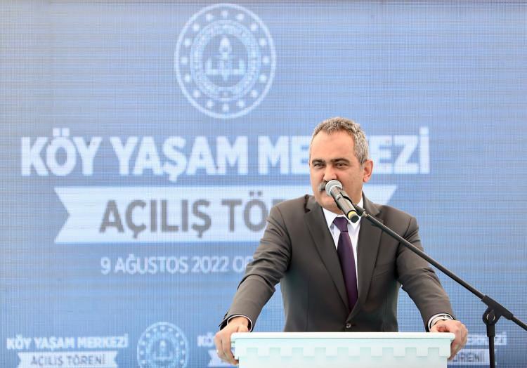 <p>Bakan Özer Ordu 1. Sıra</p>

