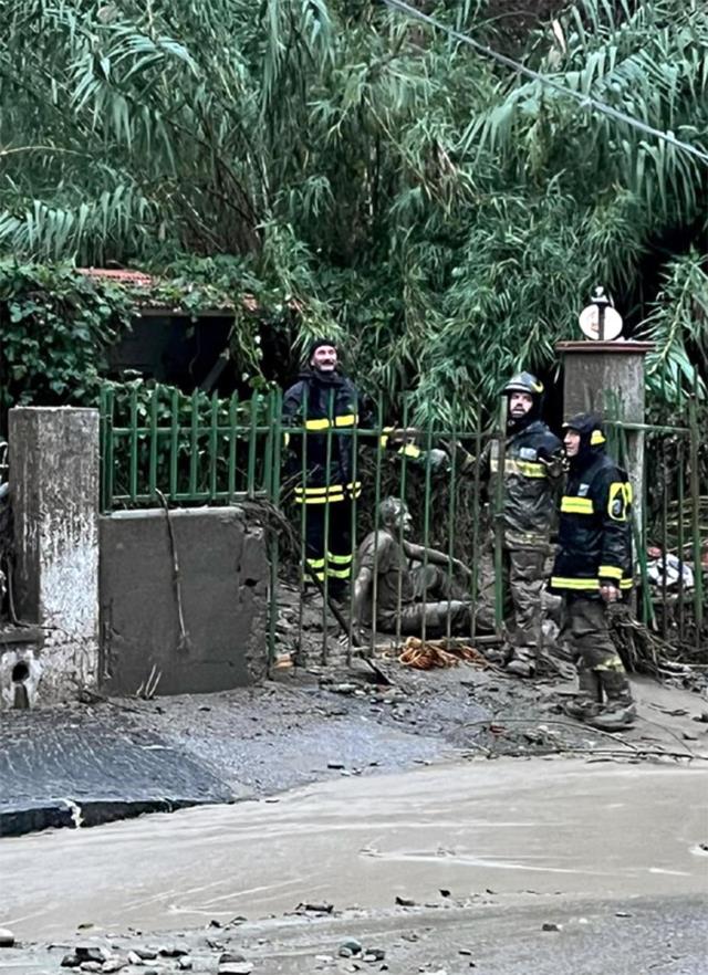 İtalya'nın Ischia Adası'nda şiddetli yağış heyelana neden oldu: 8 ölü, çok sayıda kişiye ulaşılamıyor