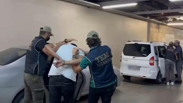 genis-haber--sancaktepede-hucre-evine-baskin-3-kisi-6-kilogram-bomba-ile-ele-gecirildi_2480_dhaphoto3