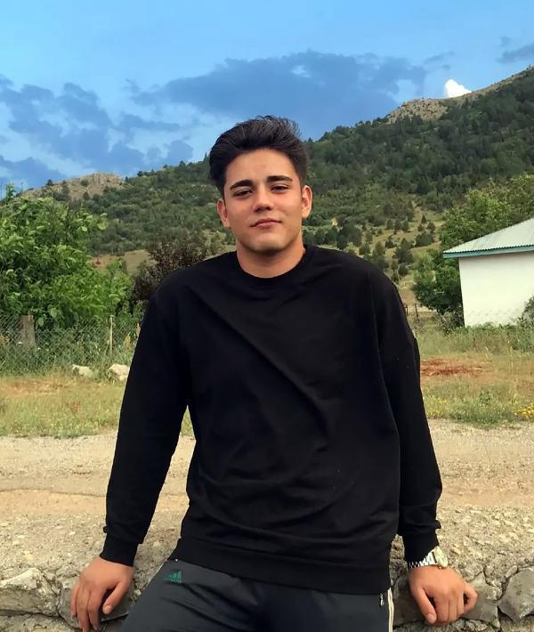 Kız meselesi yüzünden adam toplayıp okul arkadaşını öldüren genç hakkında karar verildi
