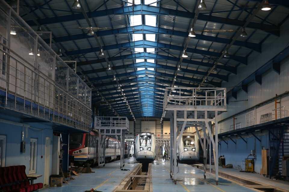 <p>TÜRASAŞ Sakarya Bölge Müdürü Erdal Aba, müdürlük binasında basın mensuplarıyla bir araya gelerek yaptıkları çalışmalar hakkında bilgi verdi.</p>

<p> </p>
