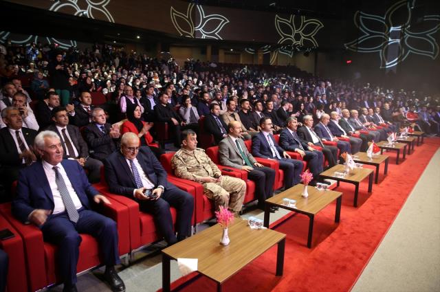 'Muş Altın Lale Ödülleri' sahiplerini buldu