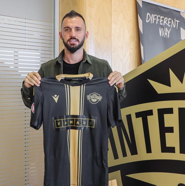 Nereye gittin Emre Çolak! 31 yaşında imza attığı takım çok konuşulur