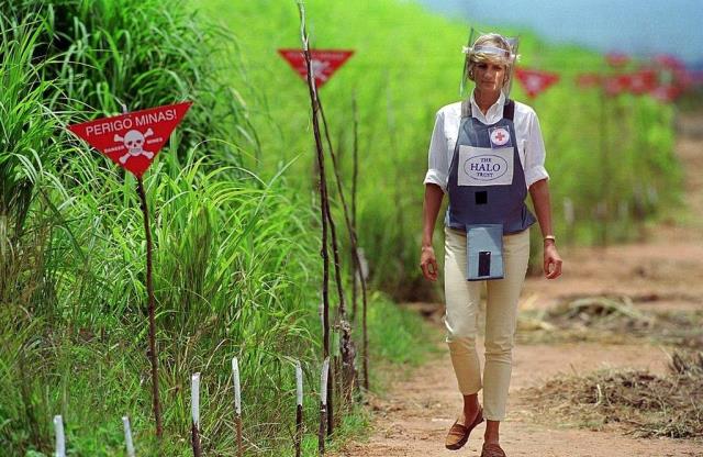 Prenses Diana: Ölümünün 25. yılında fotoğraflarla Diana'nın yaşamı