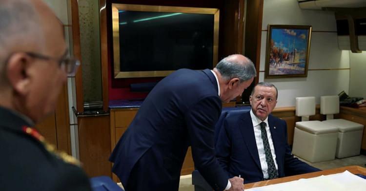 <p>Devletin zirvesinde yapılan değerlendirmelere göre Pençe operasyonlarının sonuçları ve hedefler şöyle sıralandı.</p>
