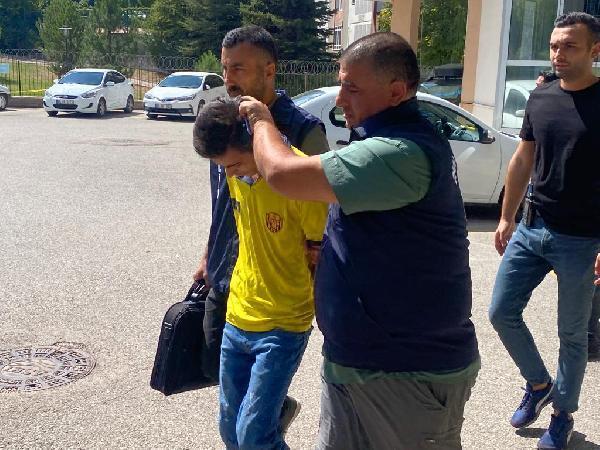 Sahaya girip Beşiktaşlı futbolculara saldıran şüphelinin 3 yıla kadar hapsi istendi