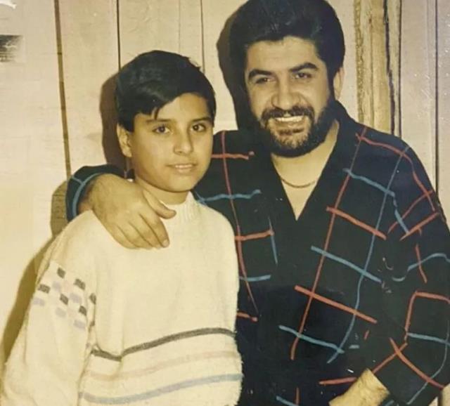 Şarkıcı Alişan