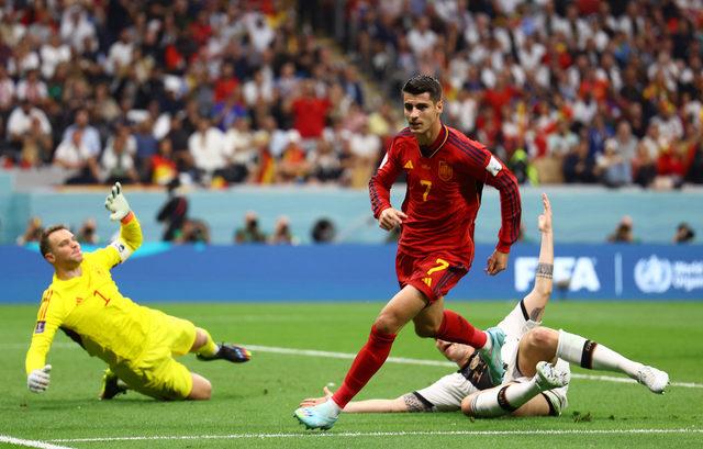 2022-11-27T203602Z_2054778435_UP1EIBR1L7ZPC_RTRMADP_3_SOCCER-WORLDCUP-ESP-GER-REPORT