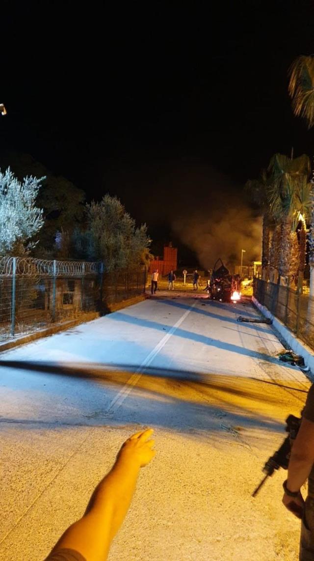 Son dakika! Mersin'de polisevine silahlı saldırı: 2 polis memuru yaralandı