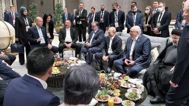 Şangay Zirvesi'nde Erdoğan'a övgü, Aliyev'e tepki var