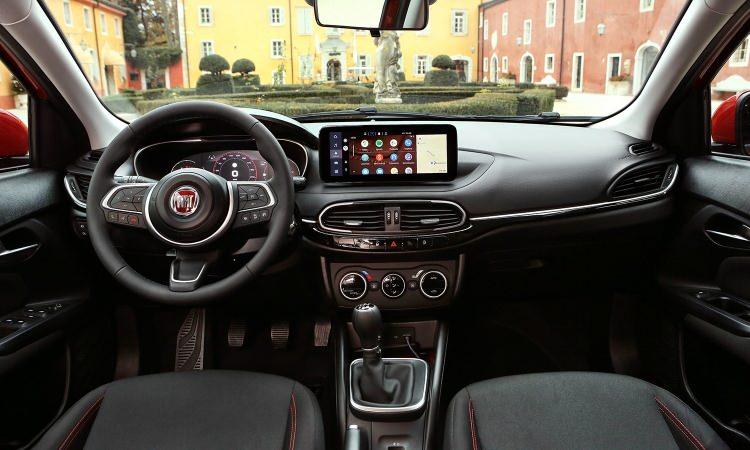 <p>Fiat CEO'su Olivier François, Tofaş'ın ürettiği ve Türkiye'de Egea, Avrupa'da ise Tipo ismi ile satılan otomobilin yeni neslinde devrim gibi bir karar aldıklarını duyurdu.</p>
