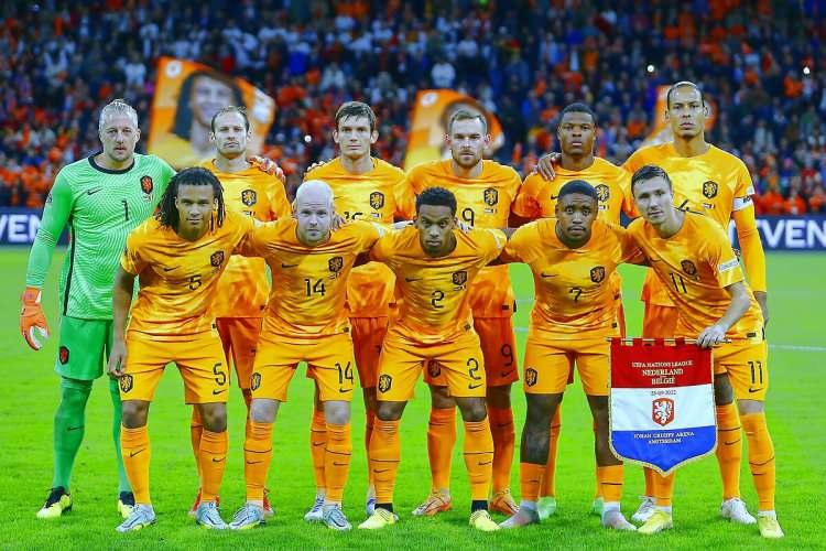 <p>1. TORBA<br />
Hollanda</p>

