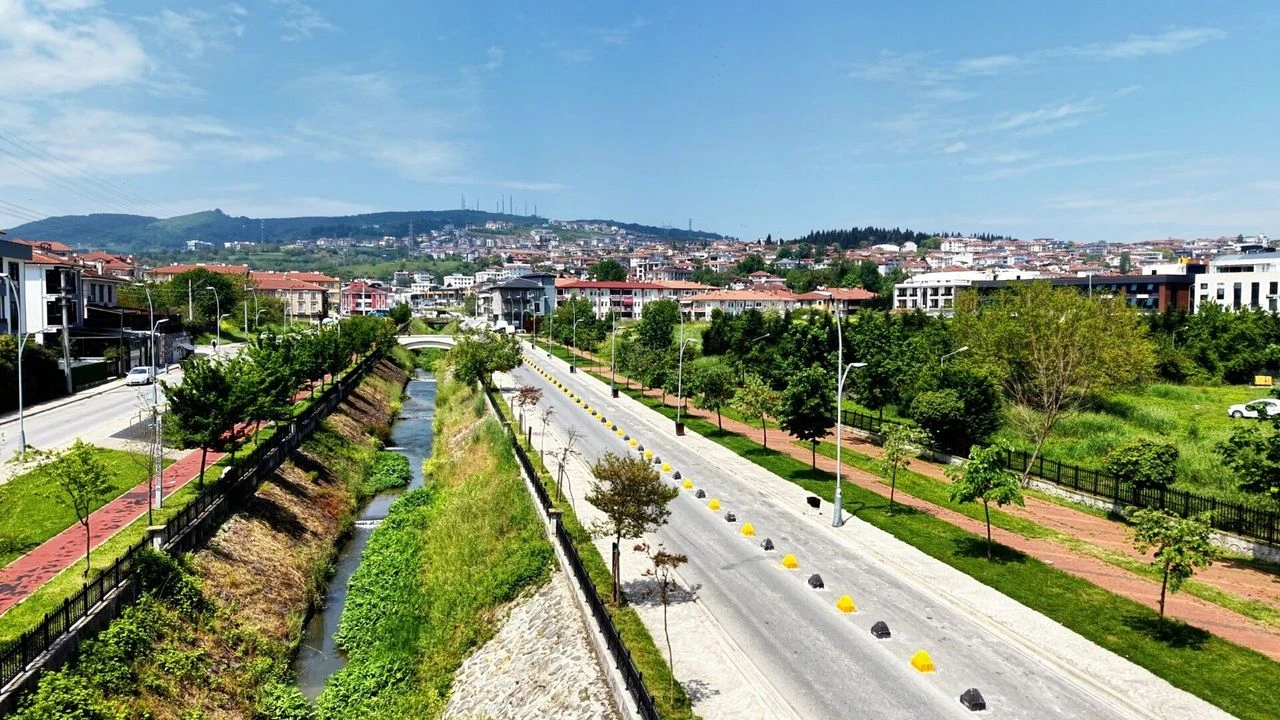 Serdivan’da ulaşım düzenlemesi: Darboğaz mevkii tek yön oldu